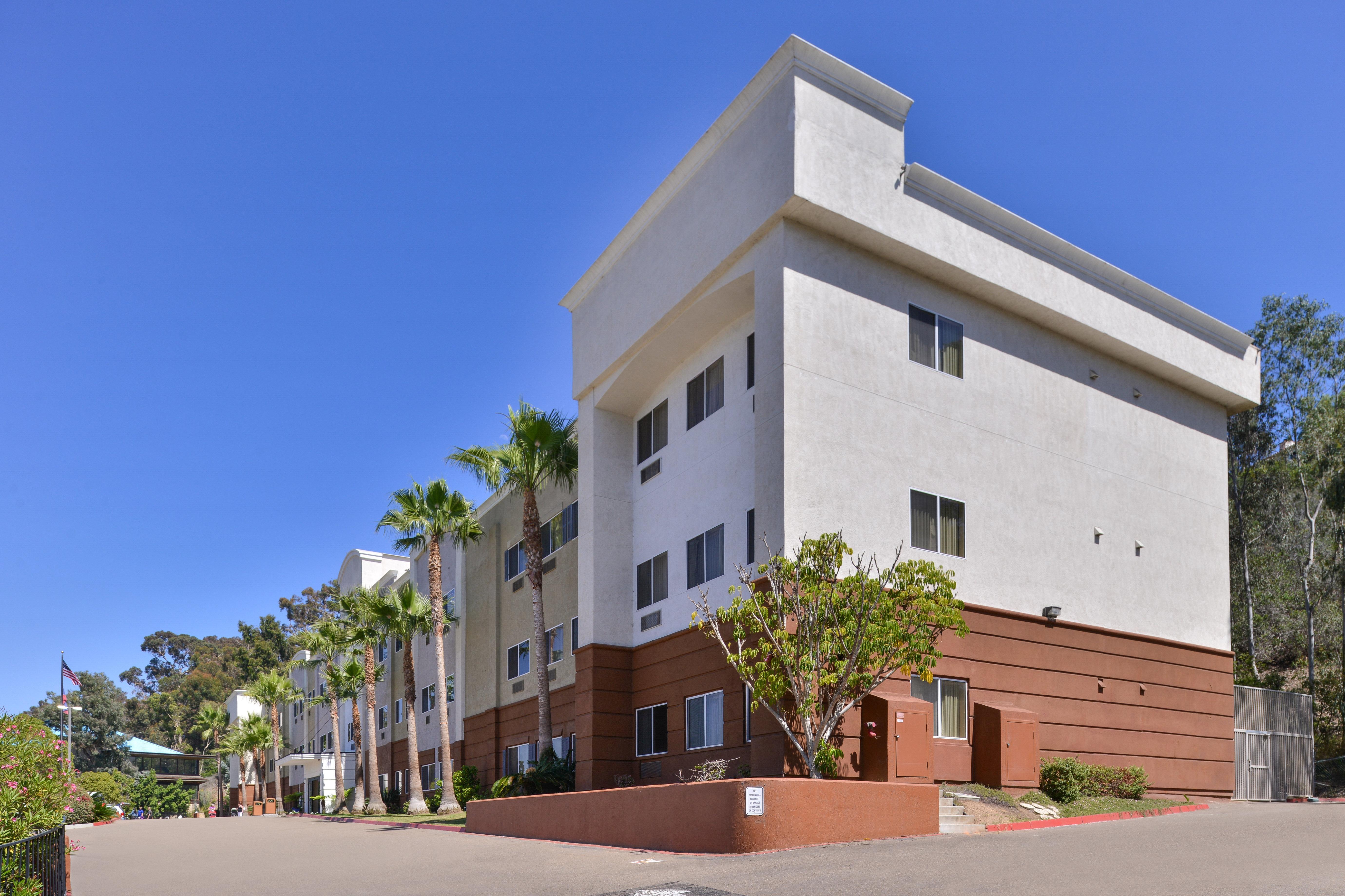 Candlewood Suites San Diego By Ihg Exterior foto