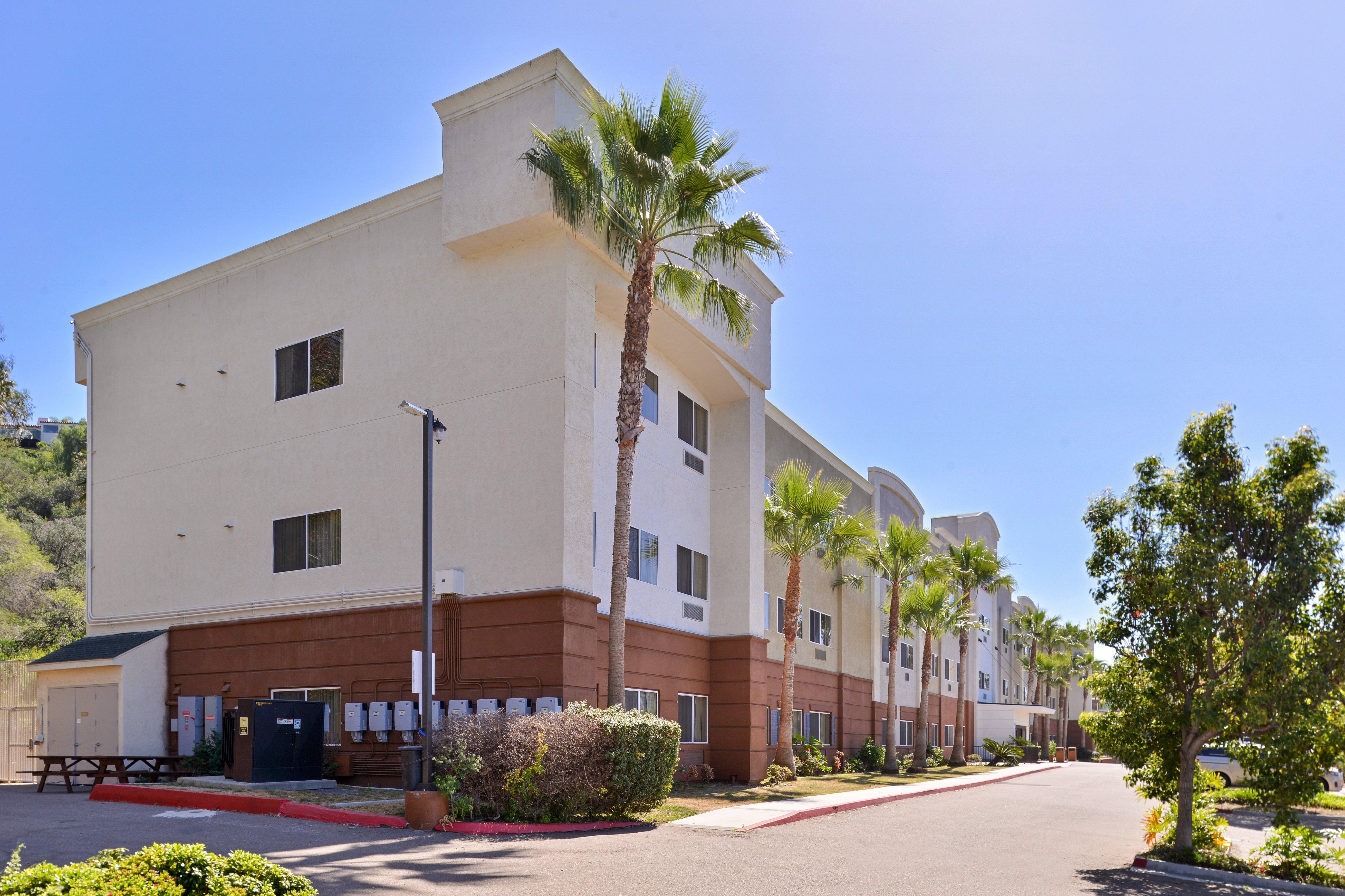 Candlewood Suites San Diego By Ihg Exterior foto