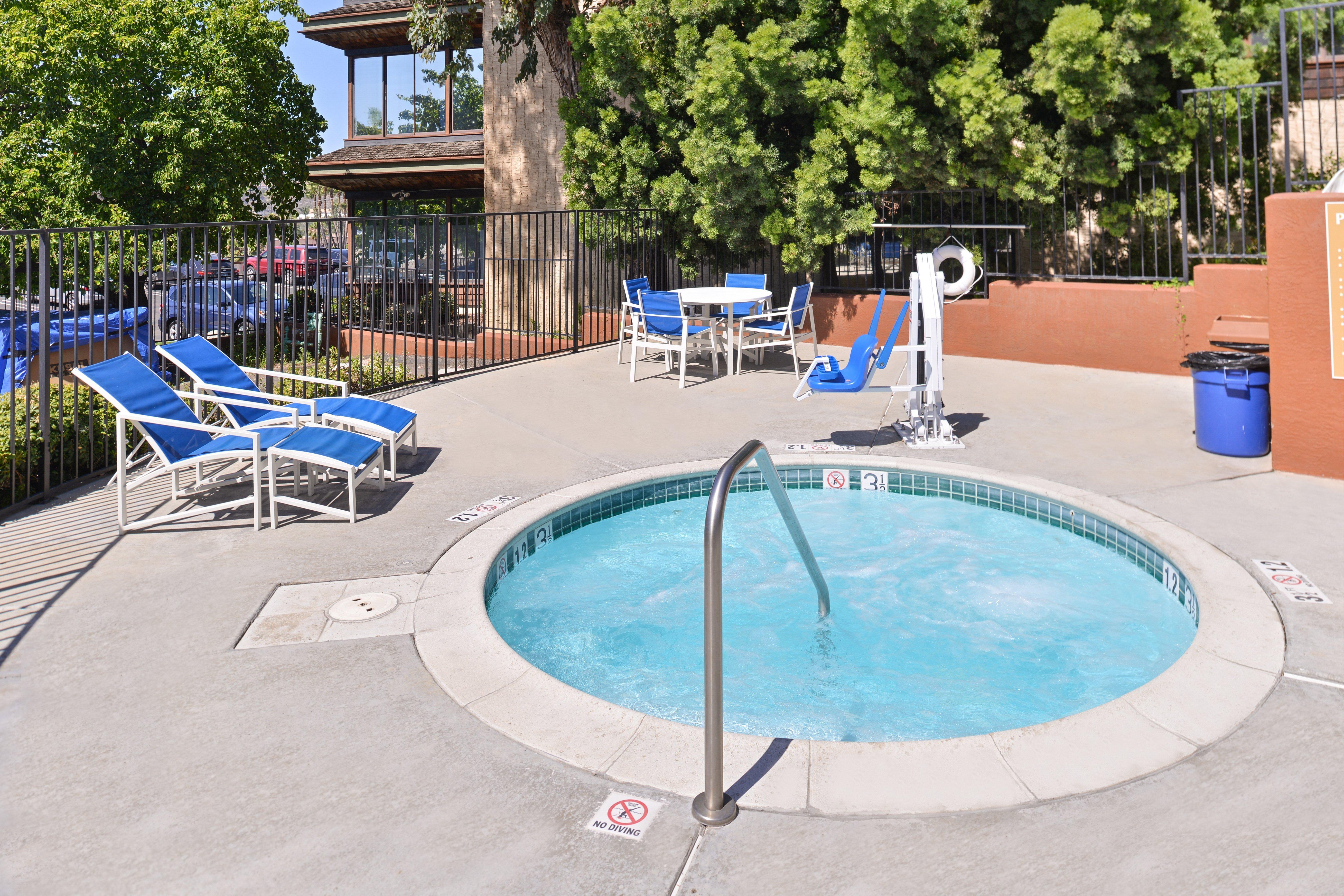 Candlewood Suites San Diego By Ihg Exterior foto
