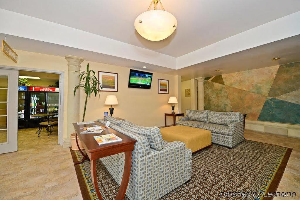 Candlewood Suites San Diego By Ihg Exterior foto